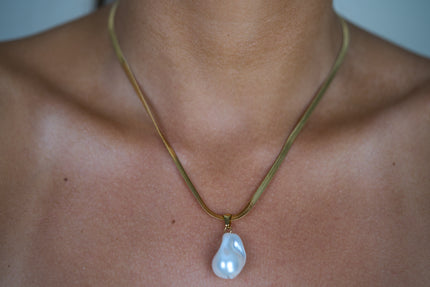 Pearl Drop Necklace